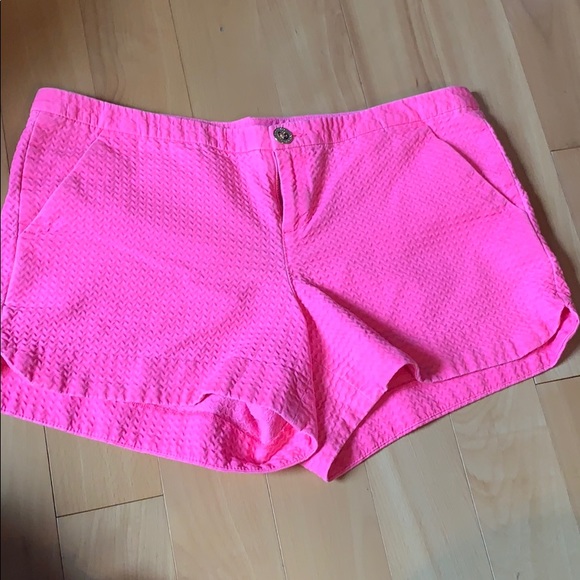 Lilly Pulitzer Pants - Pink Lilly Pulitzer, hot pink 4” shorts